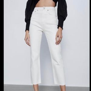 Zara HW Kick Premium White Jeans